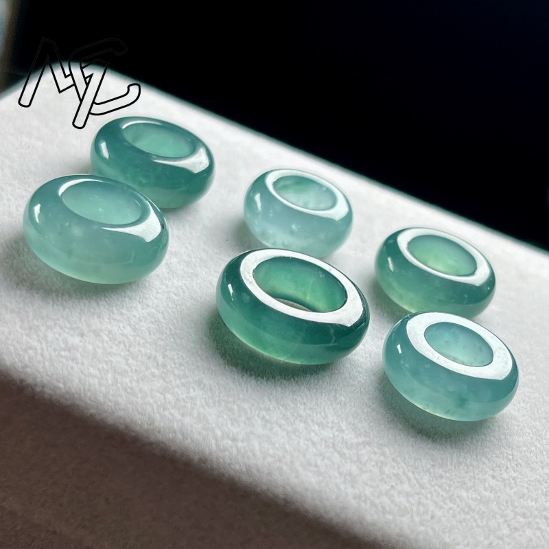 Natural Emerald Blue Water Luc - Beading review and price