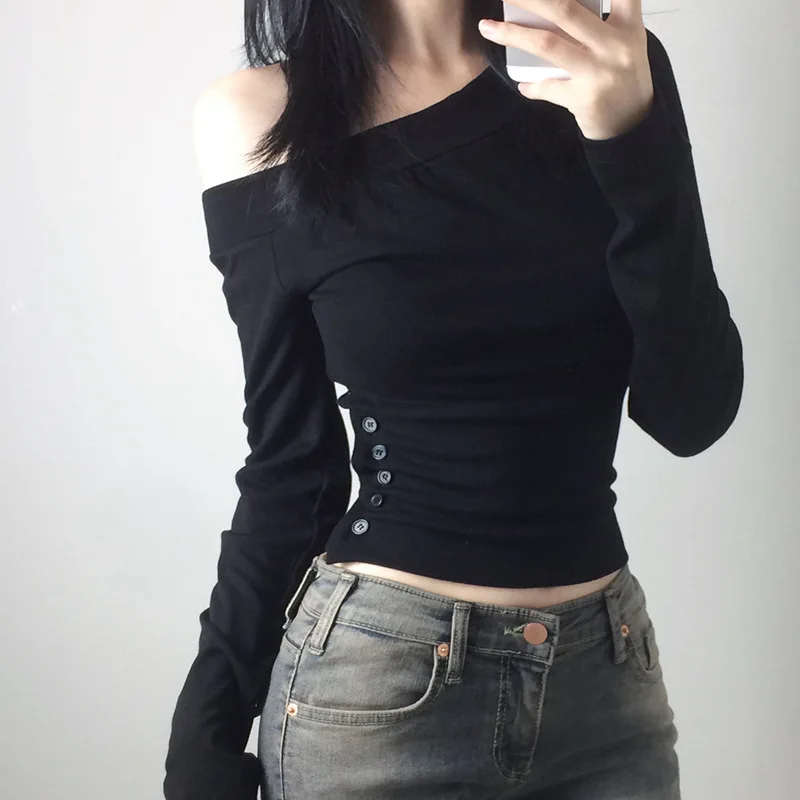 Y2K Vintage Pleated Button T-S - Embroidery review and price